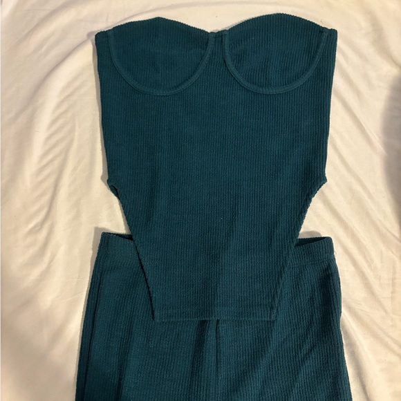 Fashionnova Two piece pants set - Picture 4 of 4